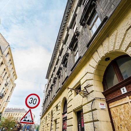 Roeck Premier Downtown Residence Βουδαπέστη Εξωτερικό φωτογραφία